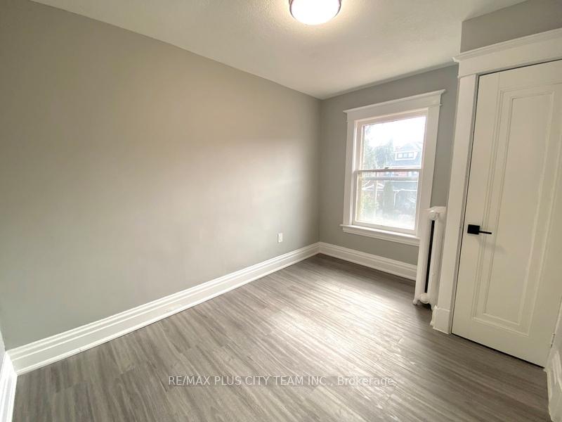 Photo 14 of Unit 2, 953 Montclair Avenue, Hamilton, Delta — HOMEH