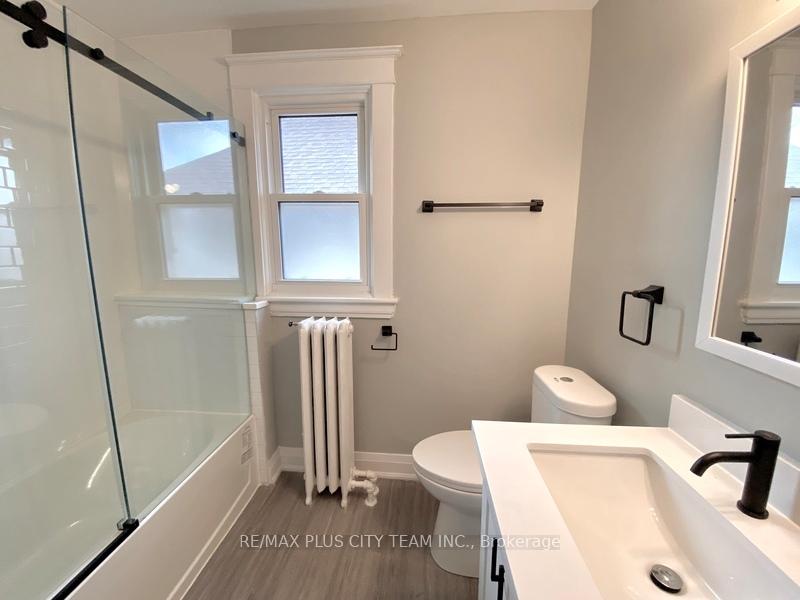 Photo 20 of Unit 2, 953 Montclair Avenue, Hamilton, Delta — HOMEH