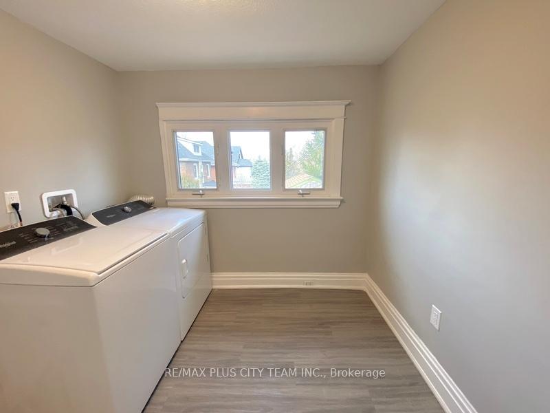 Photo 25 of Unit 2, 953 Montclair Avenue, Hamilton, Delta — HOMEH