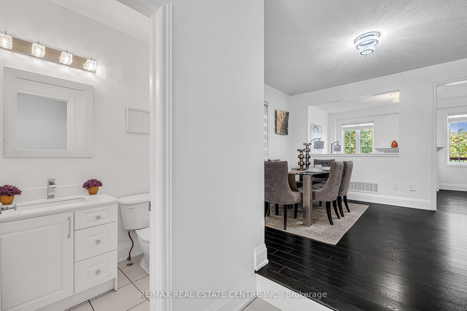 Photo 5 of 425 Bussel Crescent, Milton, Clarke — HOMEH