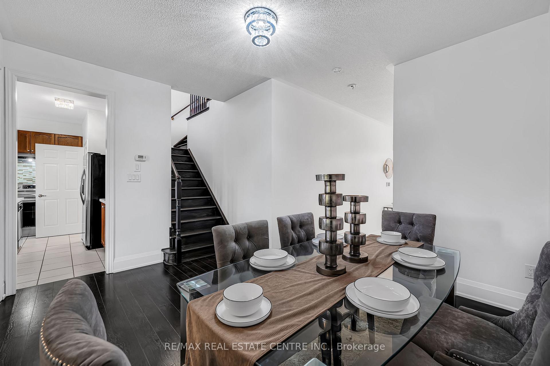 Photo 9 of 425 Bussel Crescent, Milton, Clarke — HOMEH