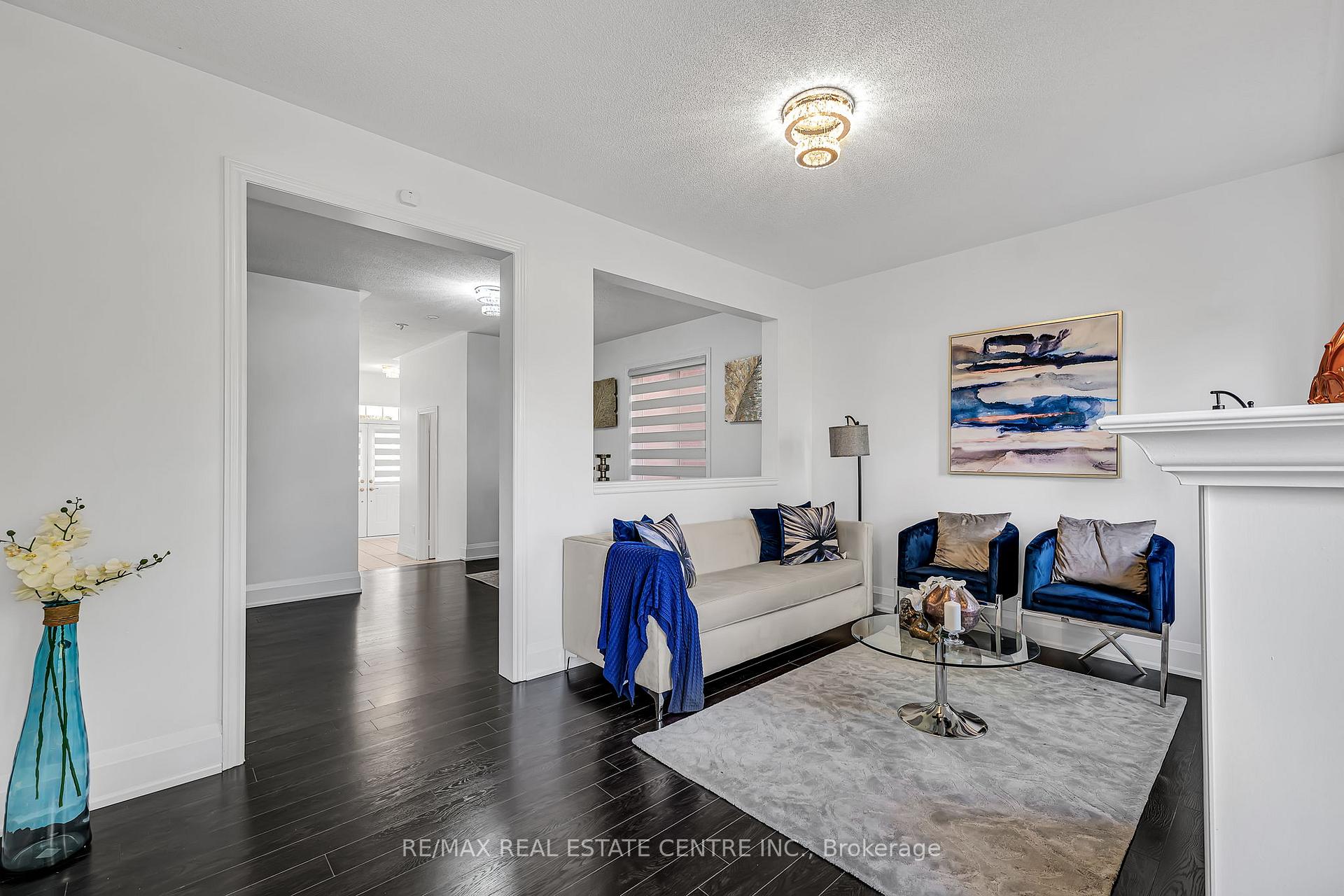 Photo 14 of 425 Bussel Crescent, Milton, Clarke — HOMEH