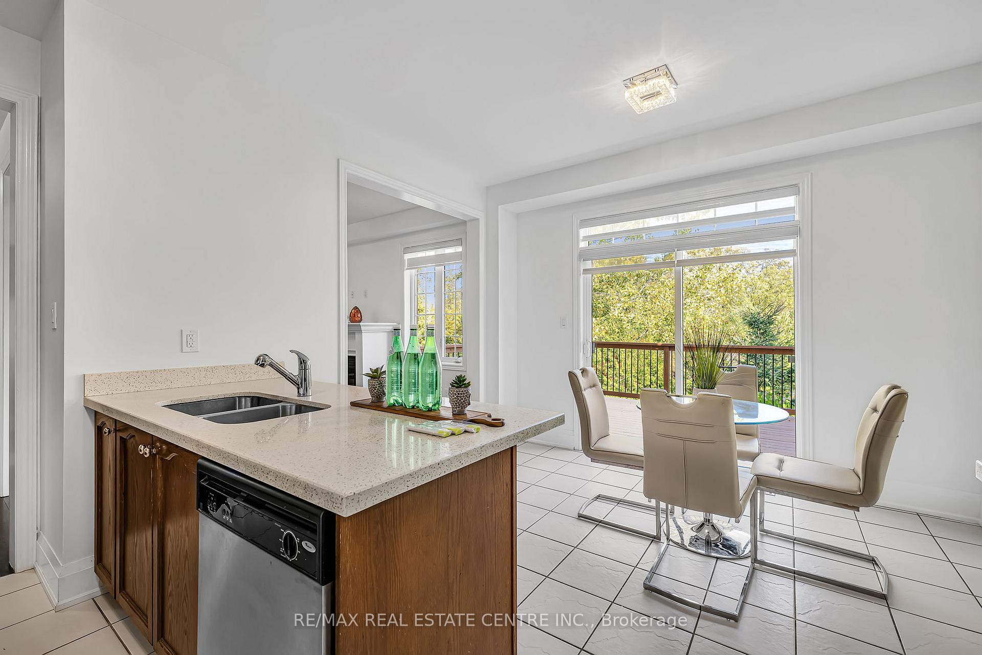 Photo 21 of 425 Bussel Crescent, Milton, Clarke — HOMEH
