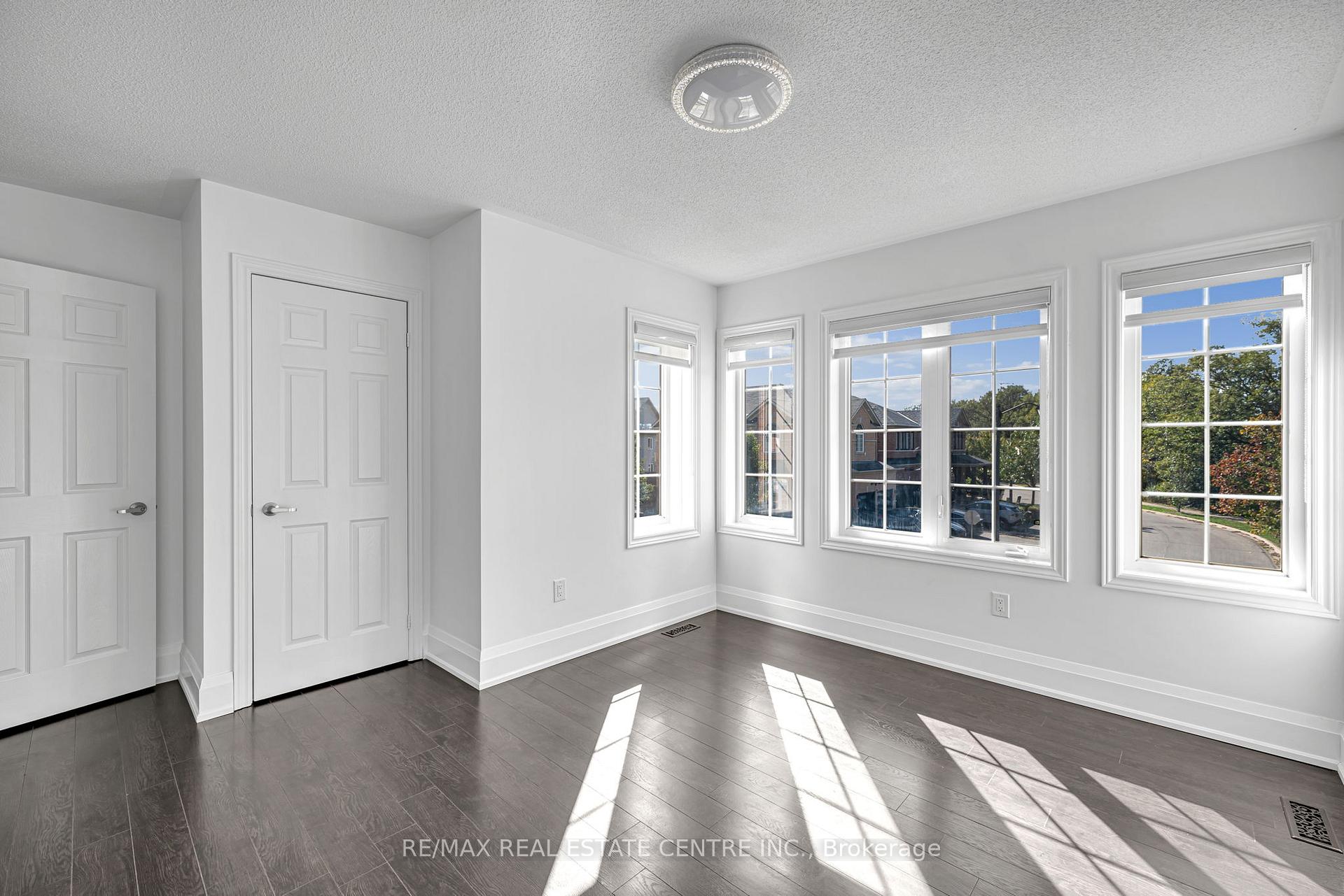 Photo 31 of 425 Bussel Crescent, Milton, Clarke — HOMEH
