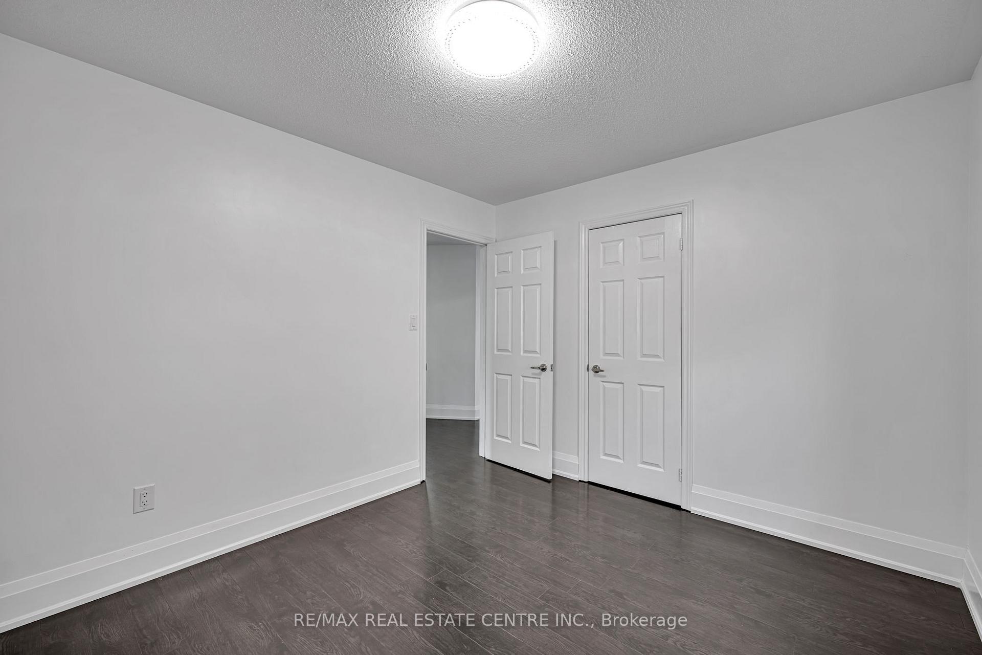 Photo 33 of 425 Bussel Crescent, Milton, Clarke — HOMEH