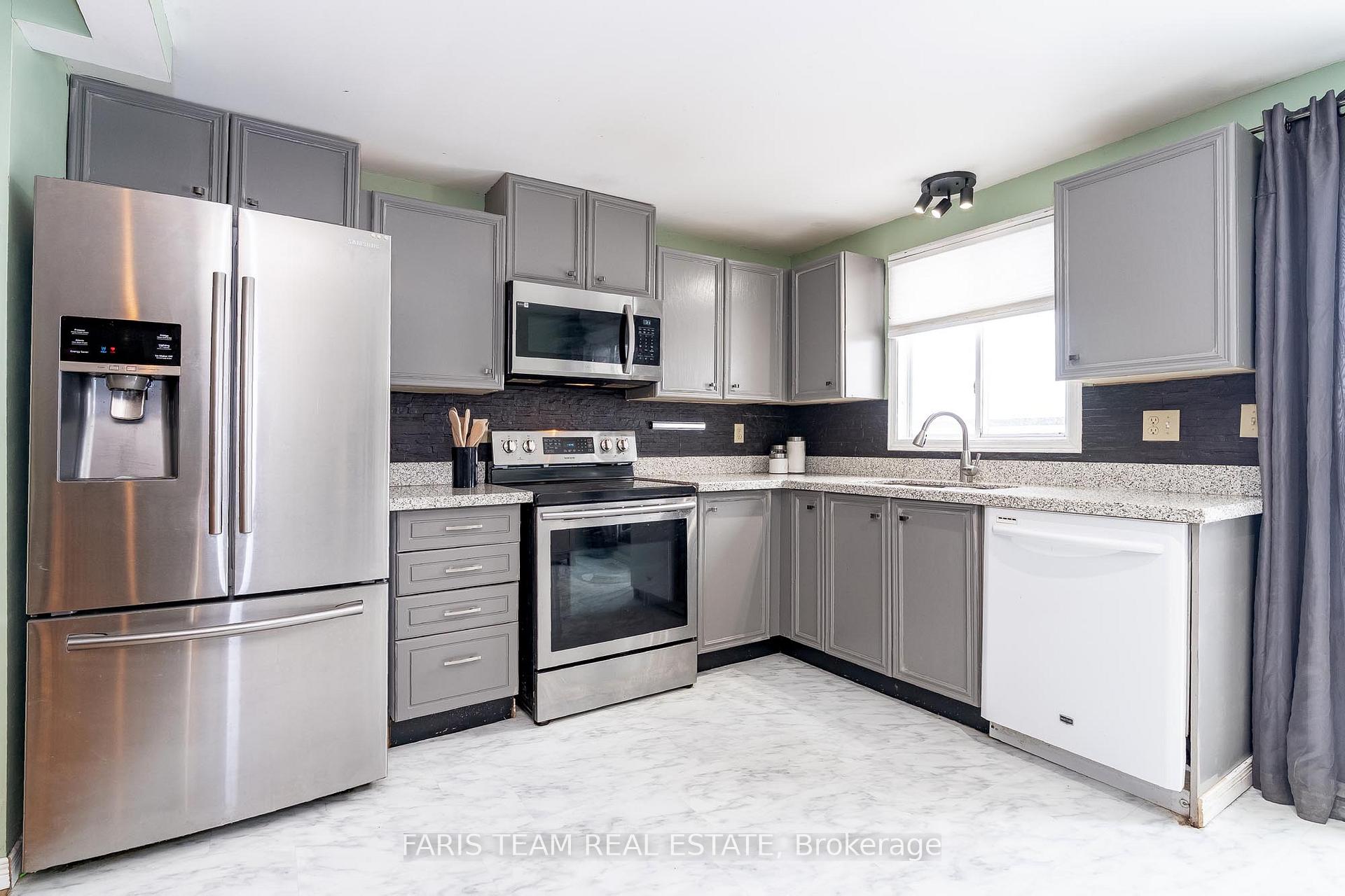 Photo 2 of 307 Christine Drive, Midland — HOMEH