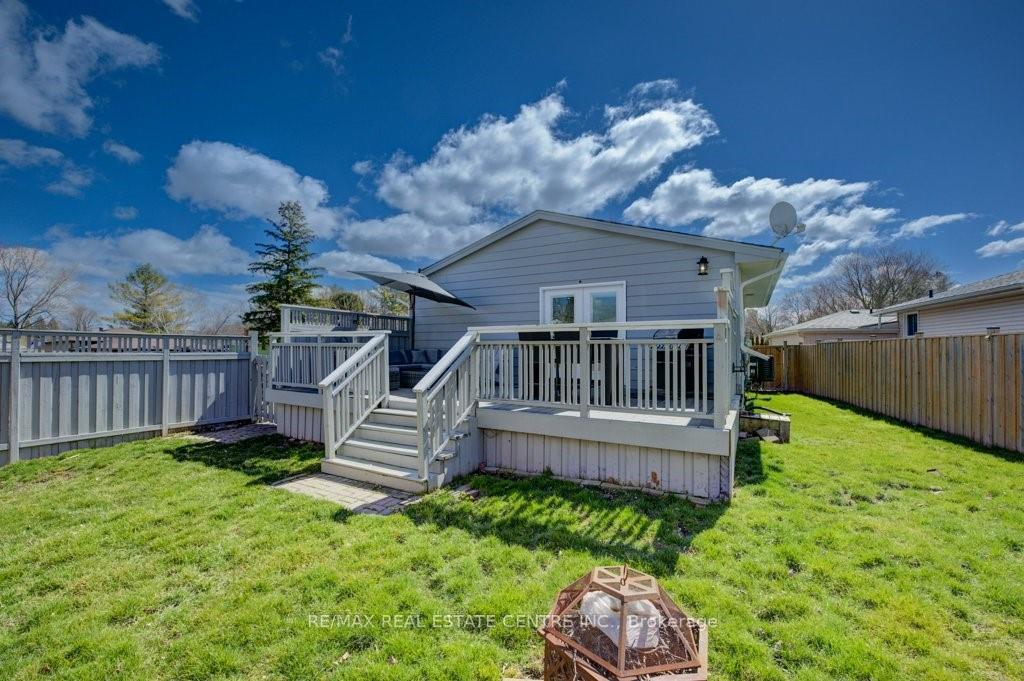 Photo 26 of 51 Rossford Crescent, Kitchener — HOMEH