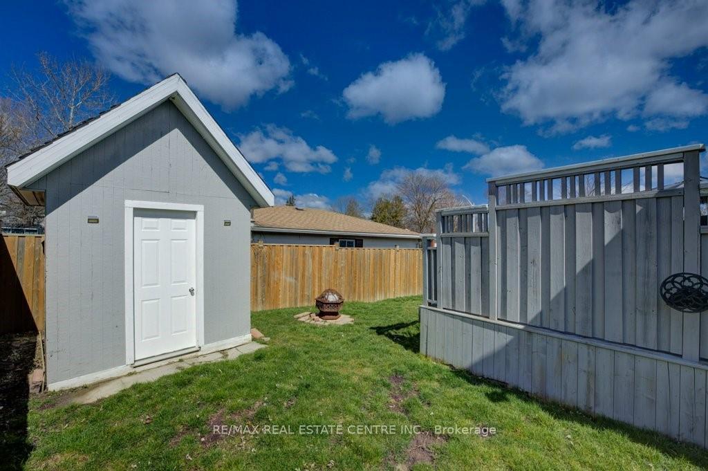 Photo 30 of 51 Rossford Crescent, Kitchener — HOMEH