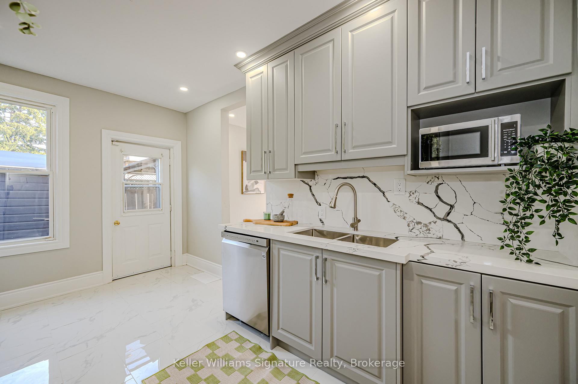 Photo 14 of 39 Alanson Street, Hamilton, Stinson — HOMEH