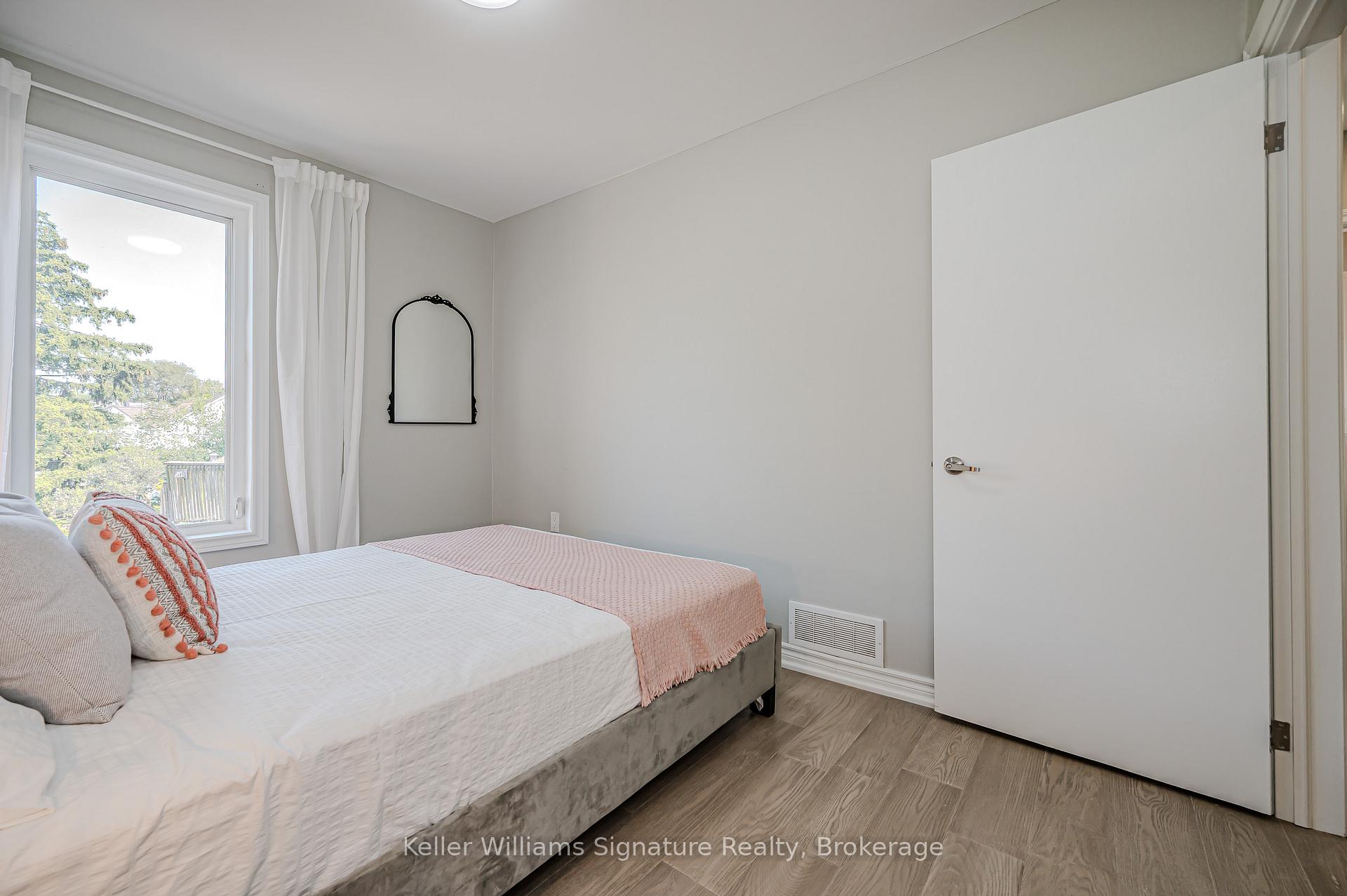 Photo 16 of 39 Alanson Street, Hamilton, Stinson — HOMEH