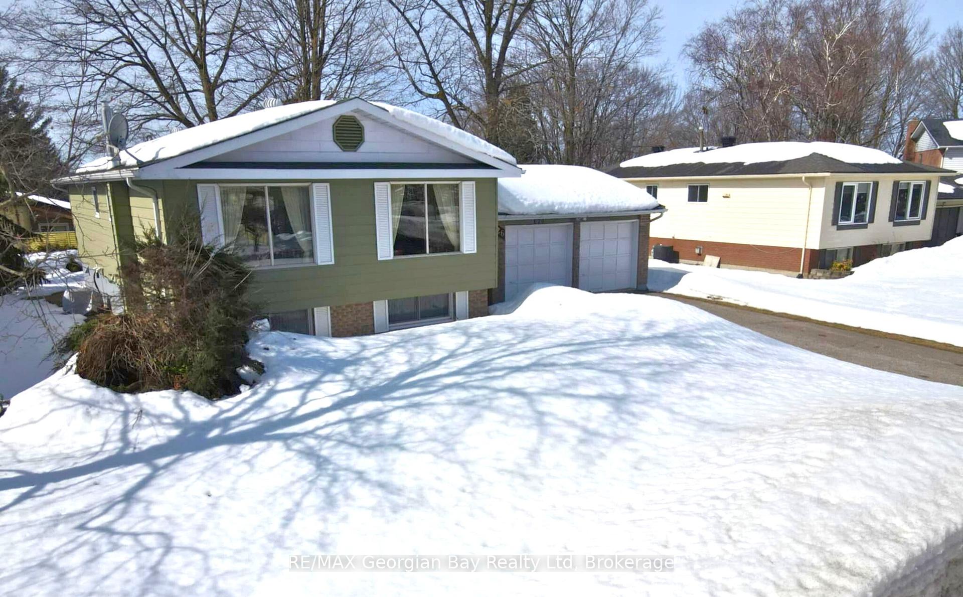 Photo 6 of 626 Randles Crescent, Midland — HOMEH