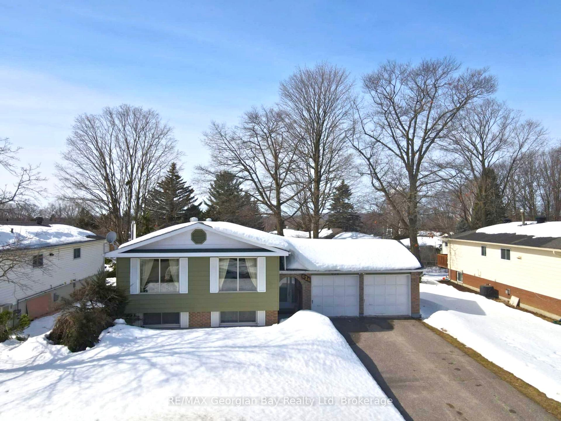 Photo 7 of 626 Randles Crescent, Midland — HOMEH