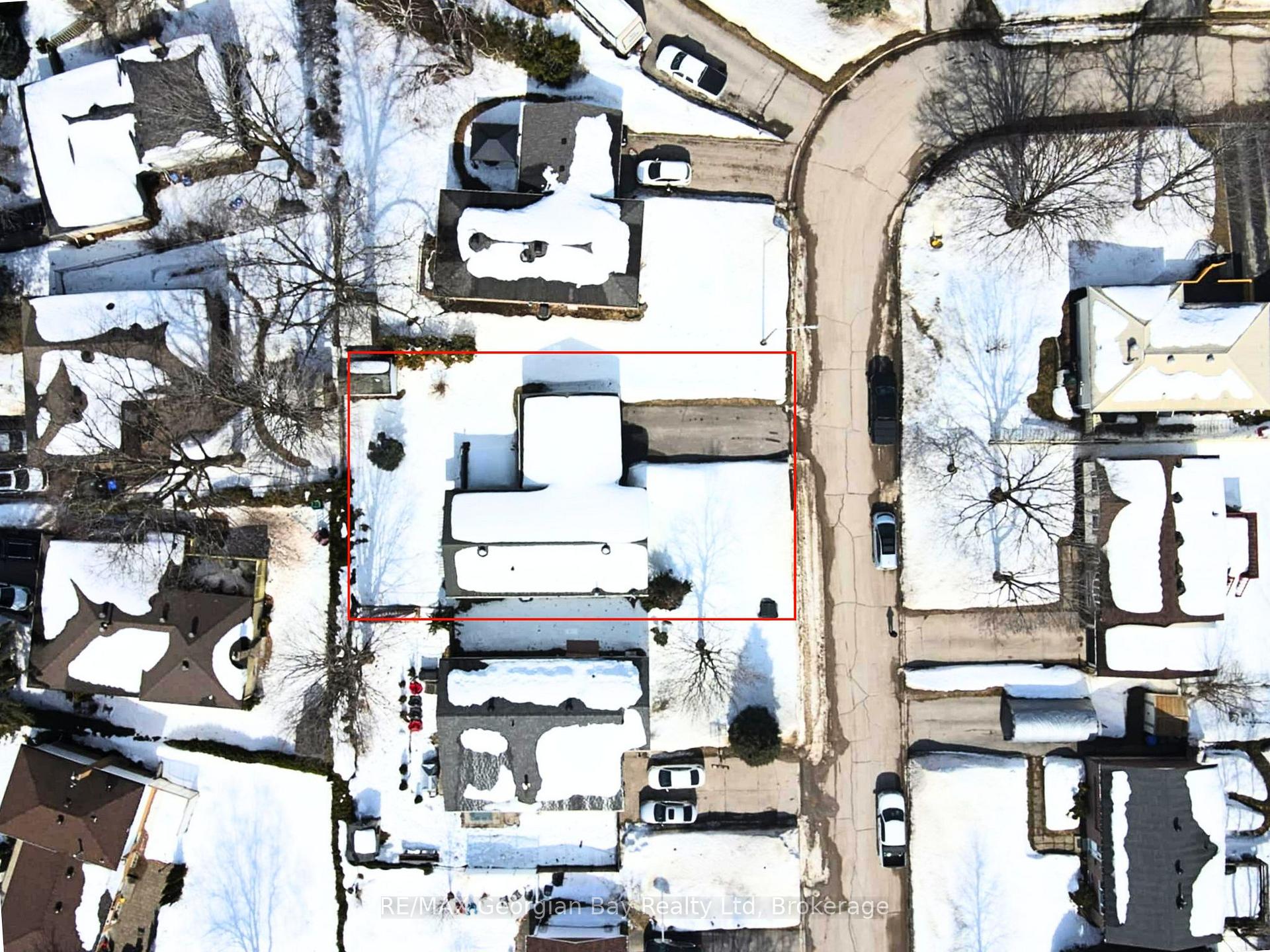 Photo 10 of 626 Randles Crescent, Midland — HOMEH