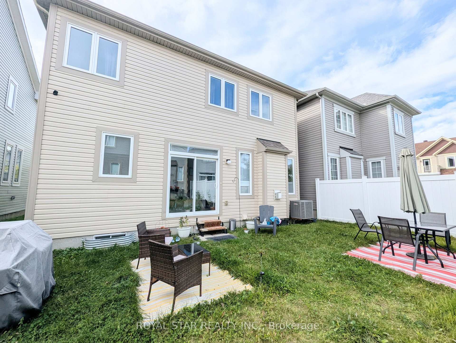Front of 503 Hawkbirch Street