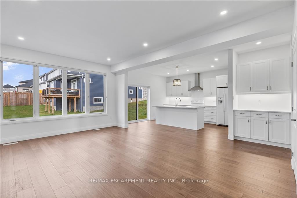 Photo 10 of 128 Basil Crescent, Middlesex Centre, Ilderton — HOMEH