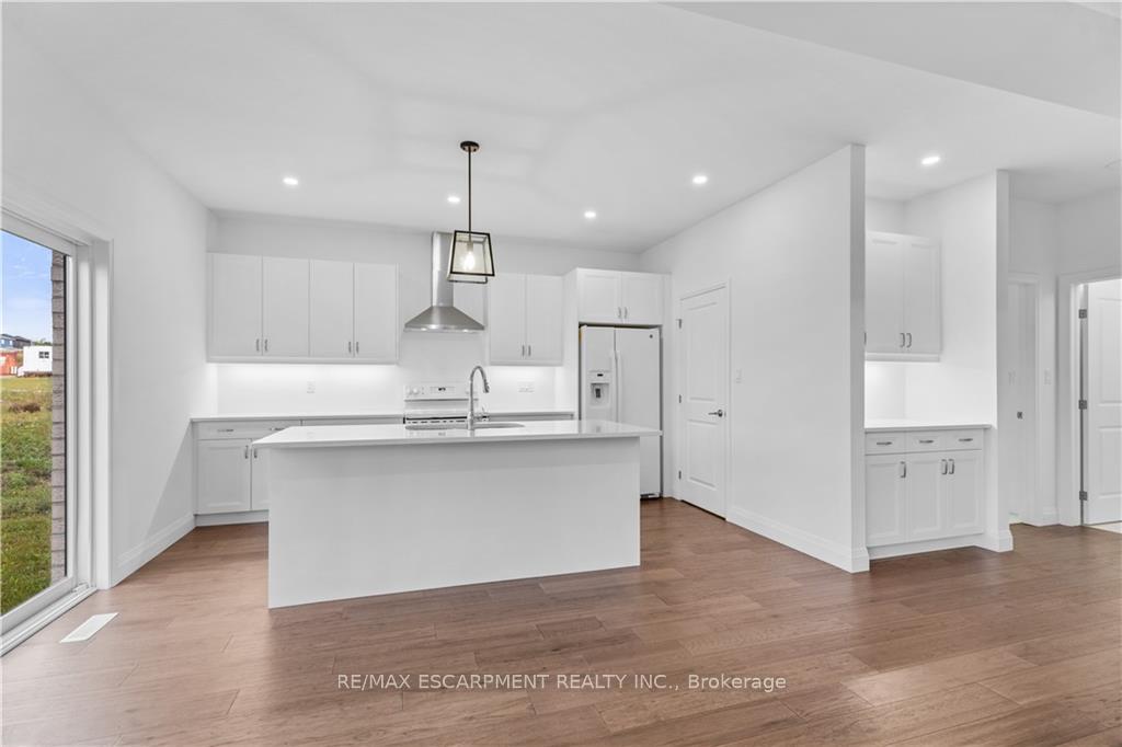 Photo 13 of 128 Basil Crescent, Middlesex Centre, Ilderton — HOMEH