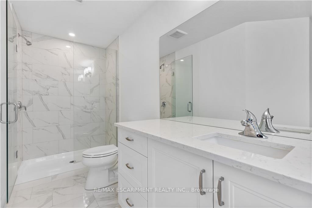 Photo 19 of 128 Basil Crescent, Middlesex Centre, Ilderton — HOMEH