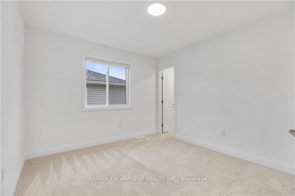 Photo 25 of 128 Basil Crescent, Middlesex Centre, Ilderton — HOMEH