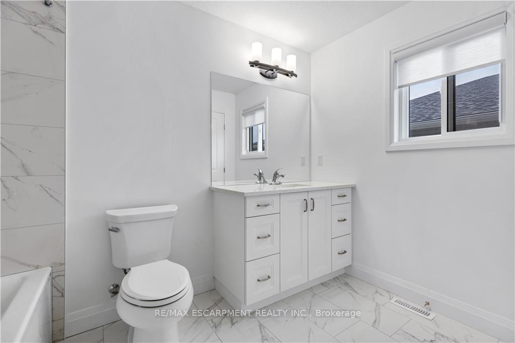 Photo 28 of 128 Basil Crescent, Middlesex Centre, Ilderton — HOMEH
