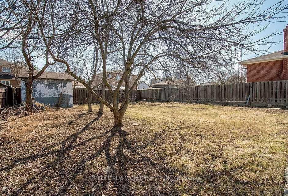 Photo 21 of Unit Main Floor, 85 Clark Avenue, Markham, Thornhill — HOMEH