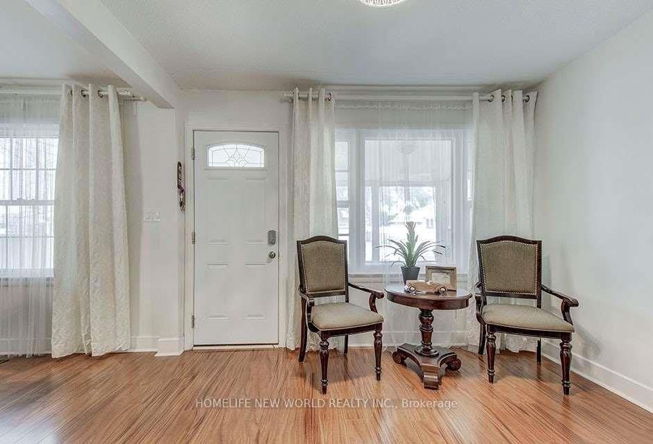 Photo 16 of Unit Main Floor, 85 Clark Avenue, Markham, Thornhill — HOMEH