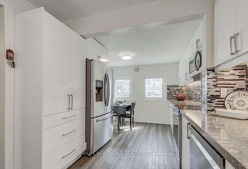 Photo 8 of Unit Main Floor, 85 Clark Avenue, Markham, Thornhill — HOMEH