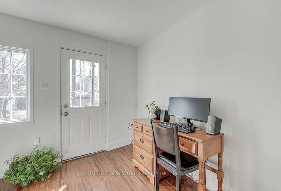 Photo 17 of Unit Main Floor, 85 Clark Avenue, Markham, Thornhill — HOMEH