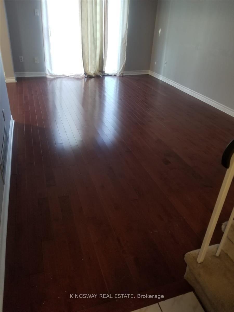 Photo 2 of 12 Cottsmore Crescent, Markham, Milliken Mills West — HOMEH