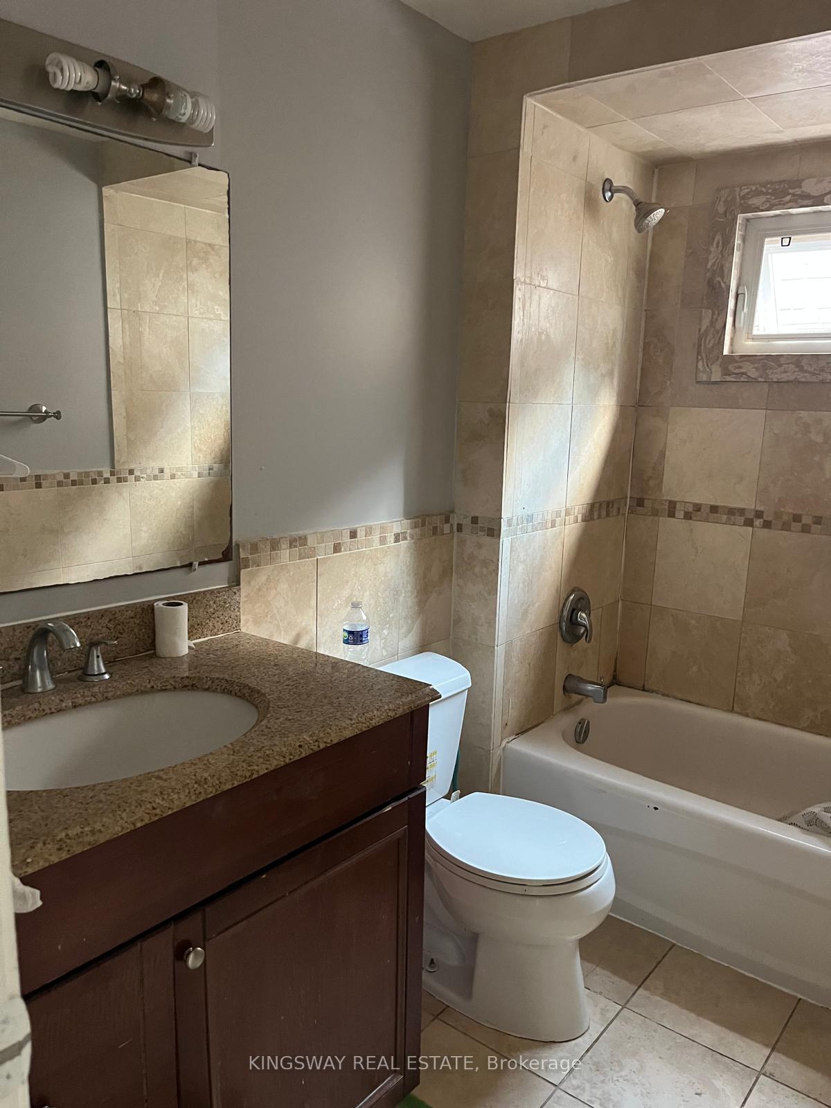 Photo 23 of 12 Cottsmore Crescent, Markham, Milliken Mills West — HOMEH