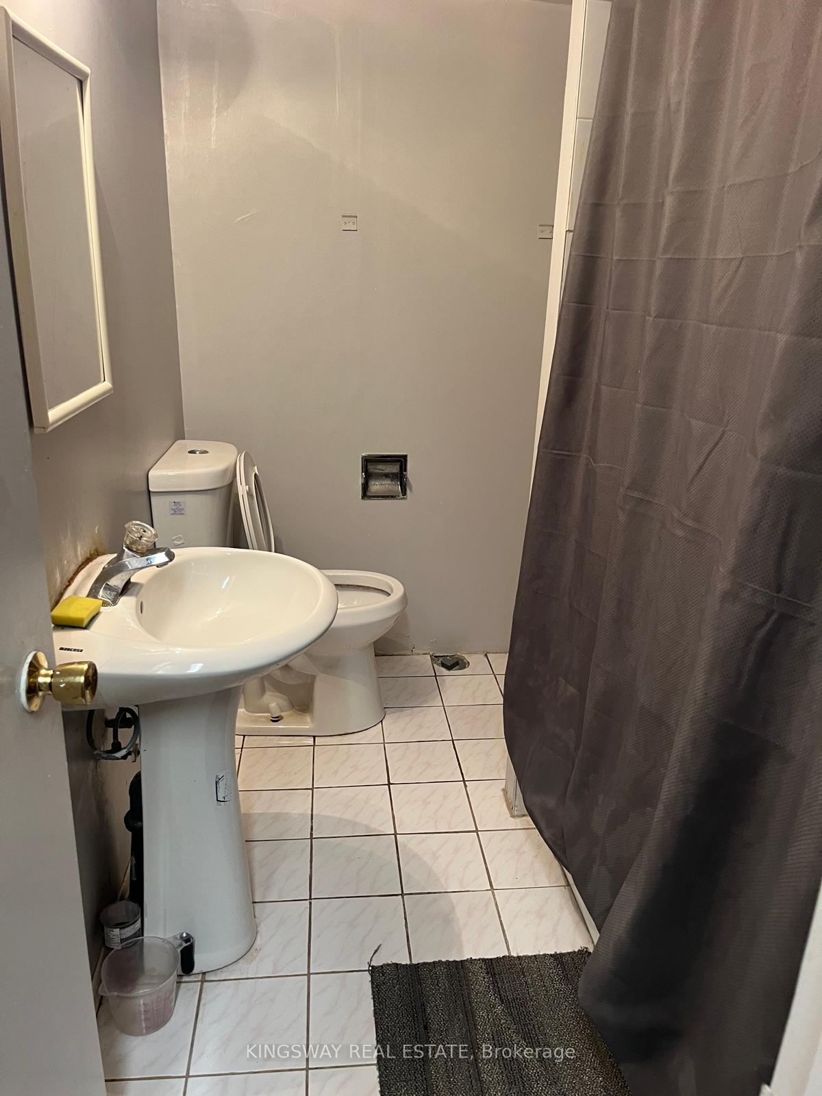 Photo 27 of 12 Cottsmore Crescent, Markham, Milliken Mills West — HOMEH