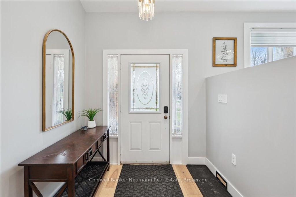 Photo 4 of 180 Southwood Drive, Kitchener — HOMEH