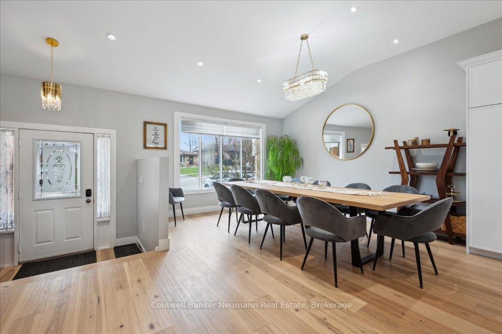 Photo 5 of 180 Southwood Drive, Kitchener — HOMEH