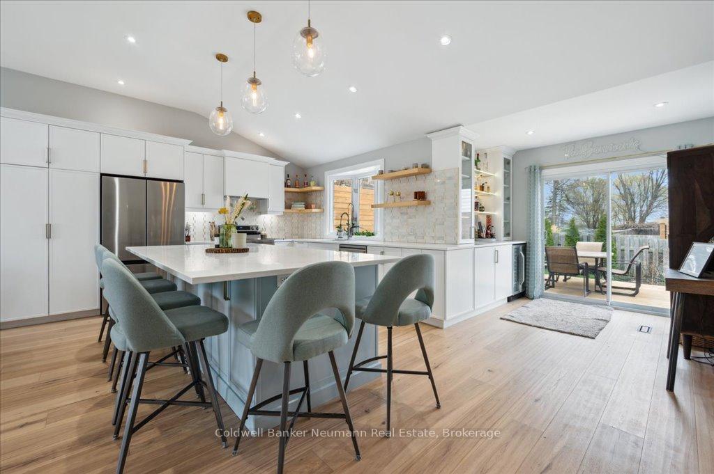 Photo 9 of 180 Southwood Drive, Kitchener — HOMEH
