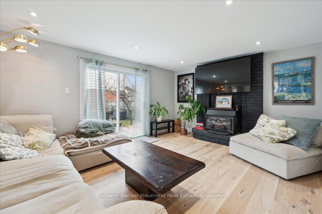 Photo 14 of 180 Southwood Drive, Kitchener — HOMEH