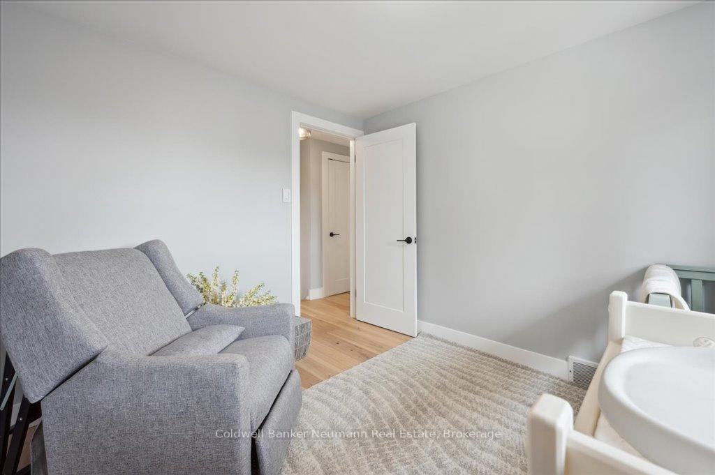 Photo 19 of 180 Southwood Drive, Kitchener — HOMEH