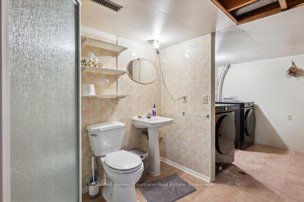 Photo 30 of 180 Southwood Drive, Kitchener — HOMEH