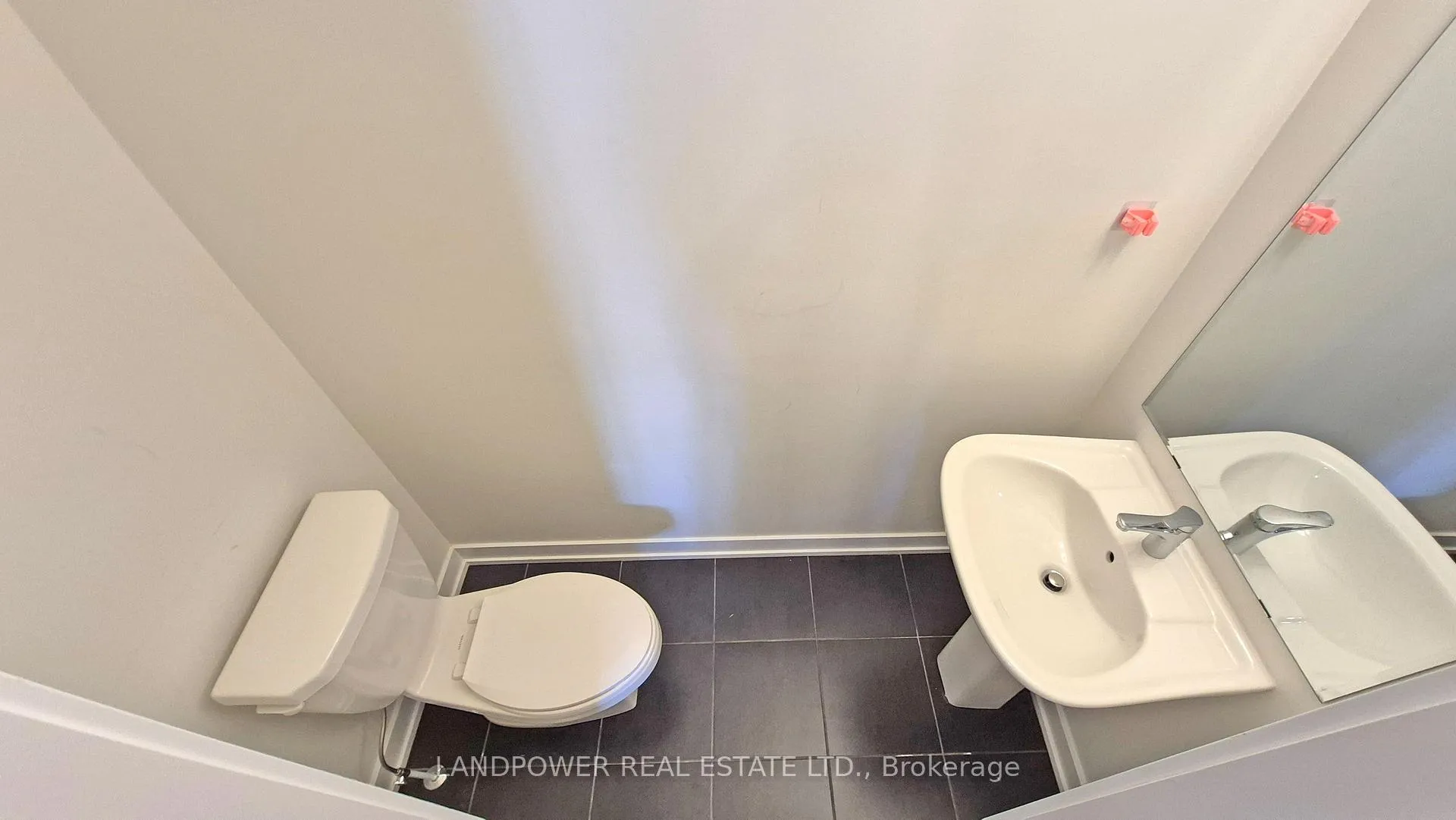 Photo 15 of 21 Gilbert Wright Avenue, Markham, Angus Glen — HOMEH