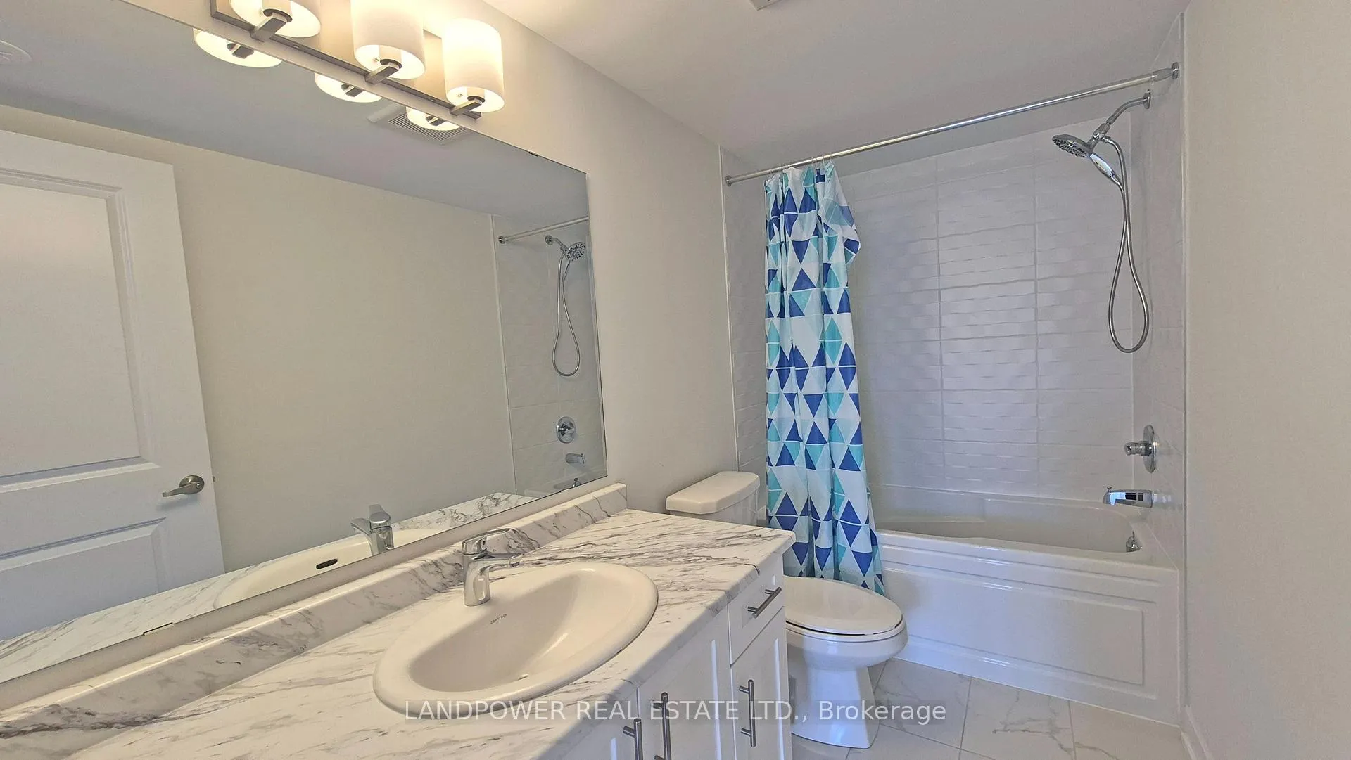 Photo 19 of 21 Gilbert Wright Avenue, Markham, Angus Glen — HOMEH