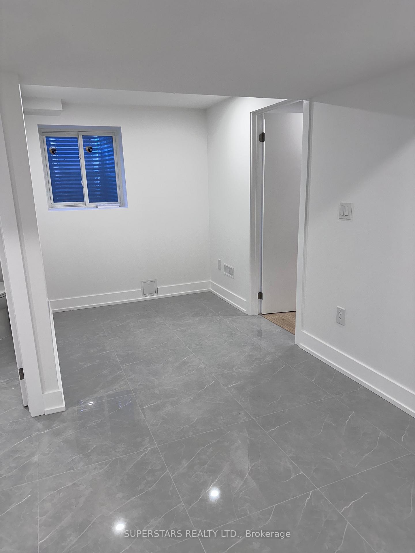 Photo 5 of Unit Lower, 4 Galbraith Crescent, Markham, Milliken Mills East — HOMEH