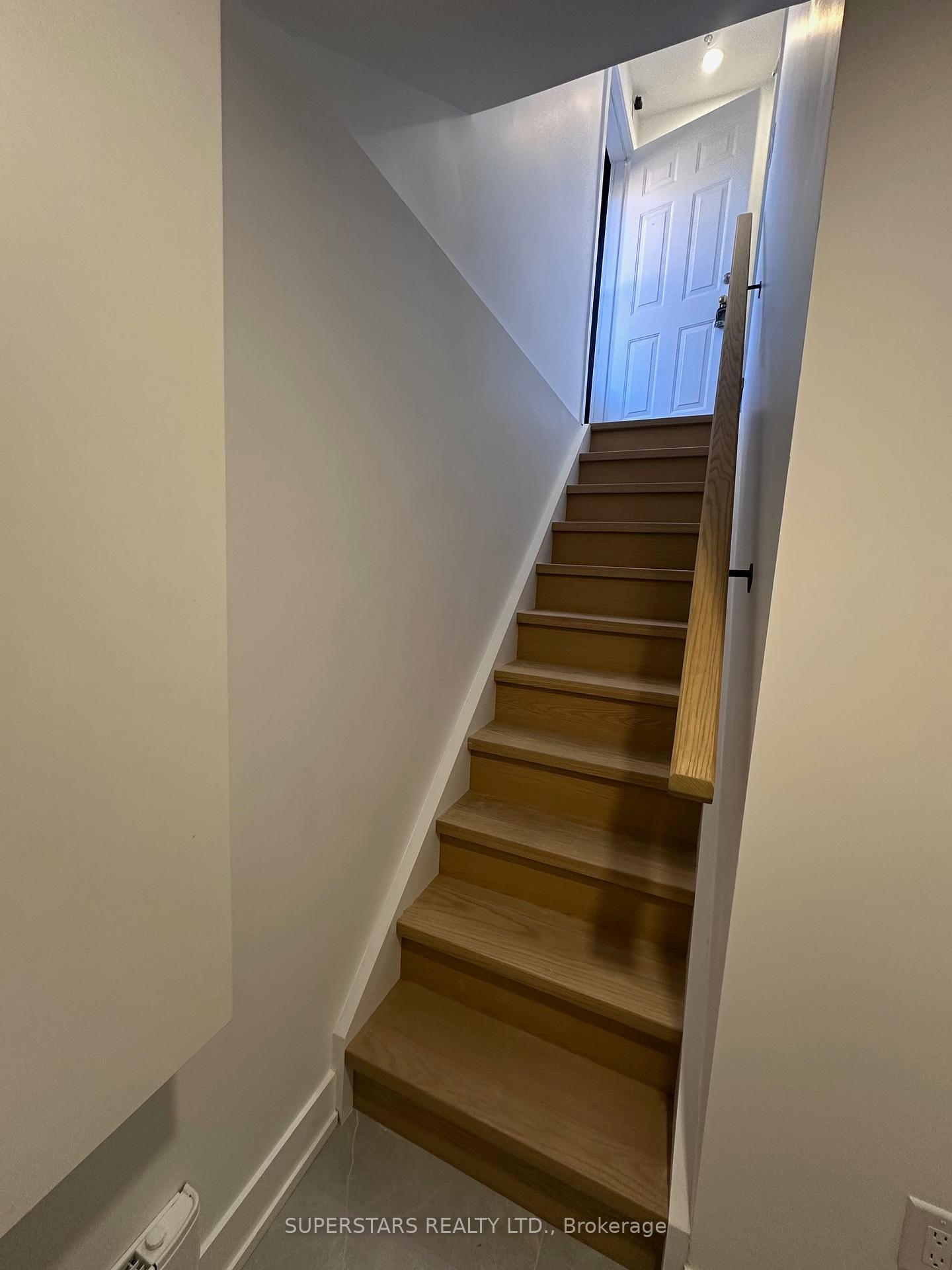 Photo 10 of Unit Lower, 4 Galbraith Crescent, Markham, Milliken Mills East — HOMEH