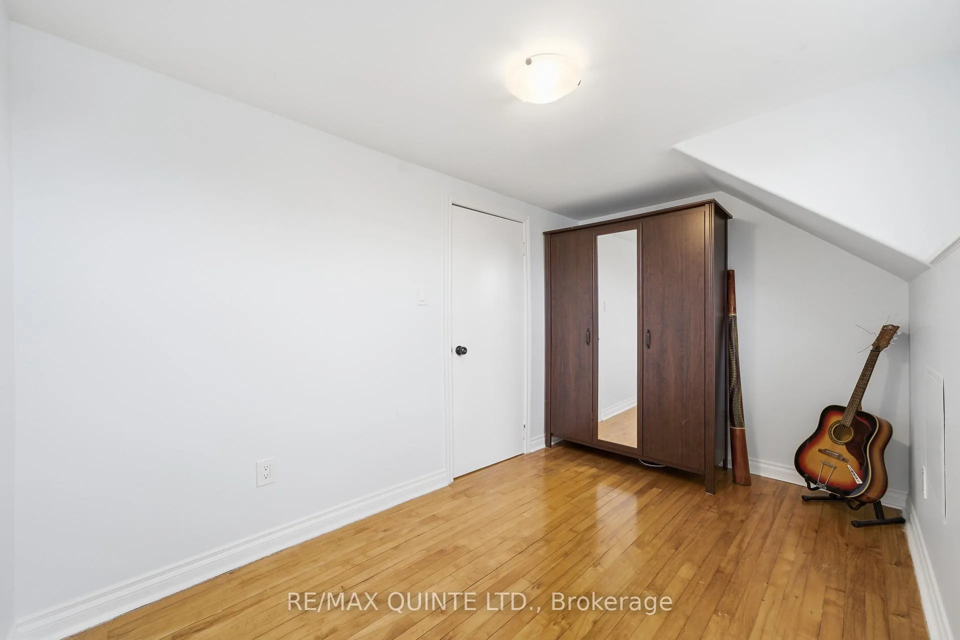 Photo 33 of 72 Campbell Street, Quinte West, Trenton Ward — HOMEH