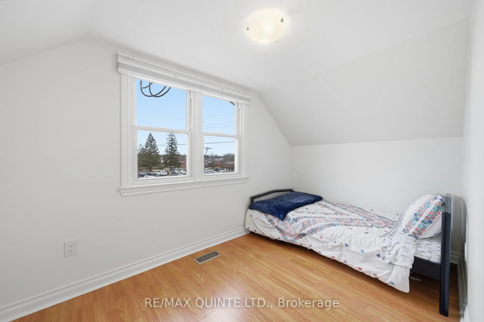 Photo 36 of 72 Campbell Street, Quinte West, Trenton Ward — HOMEH