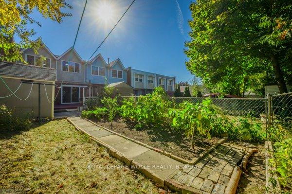 Photo 38 of 92 Charles Best Place, Kitchener — HOMEH