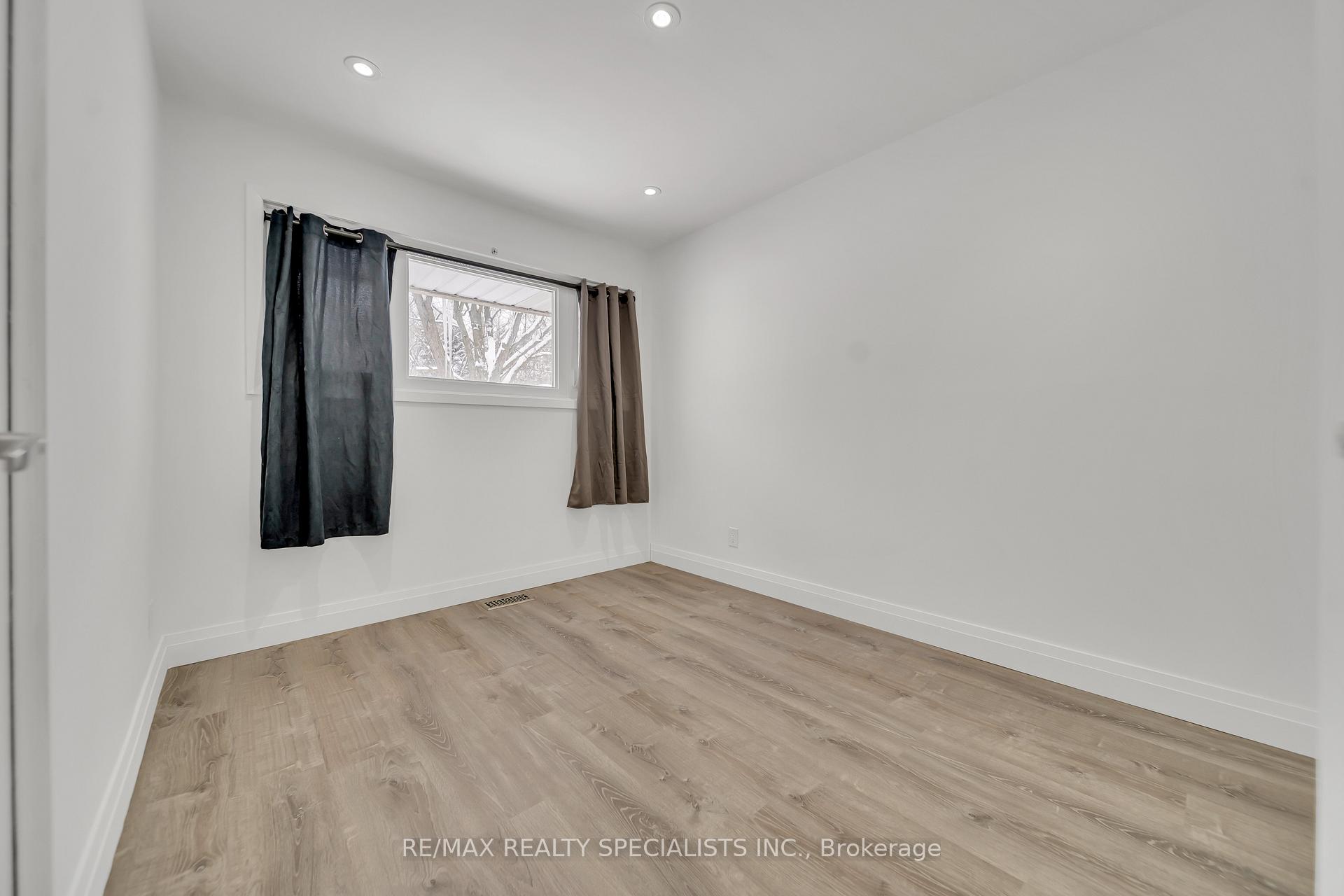 Photo 21 of 98 Ruskview Road, Kitchener — HOMEH