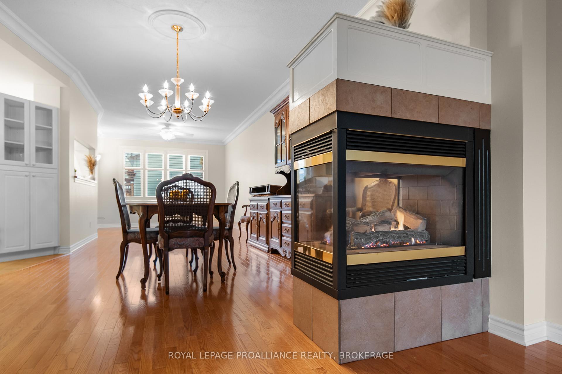 Photo 10 of 38 Yonge Street, Kingston, Central City West — HOMEH