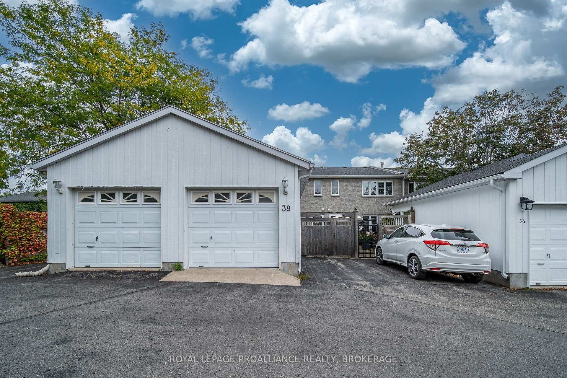 Photo 41 of 38 Yonge Street, Kingston, Central City West — HOMEH