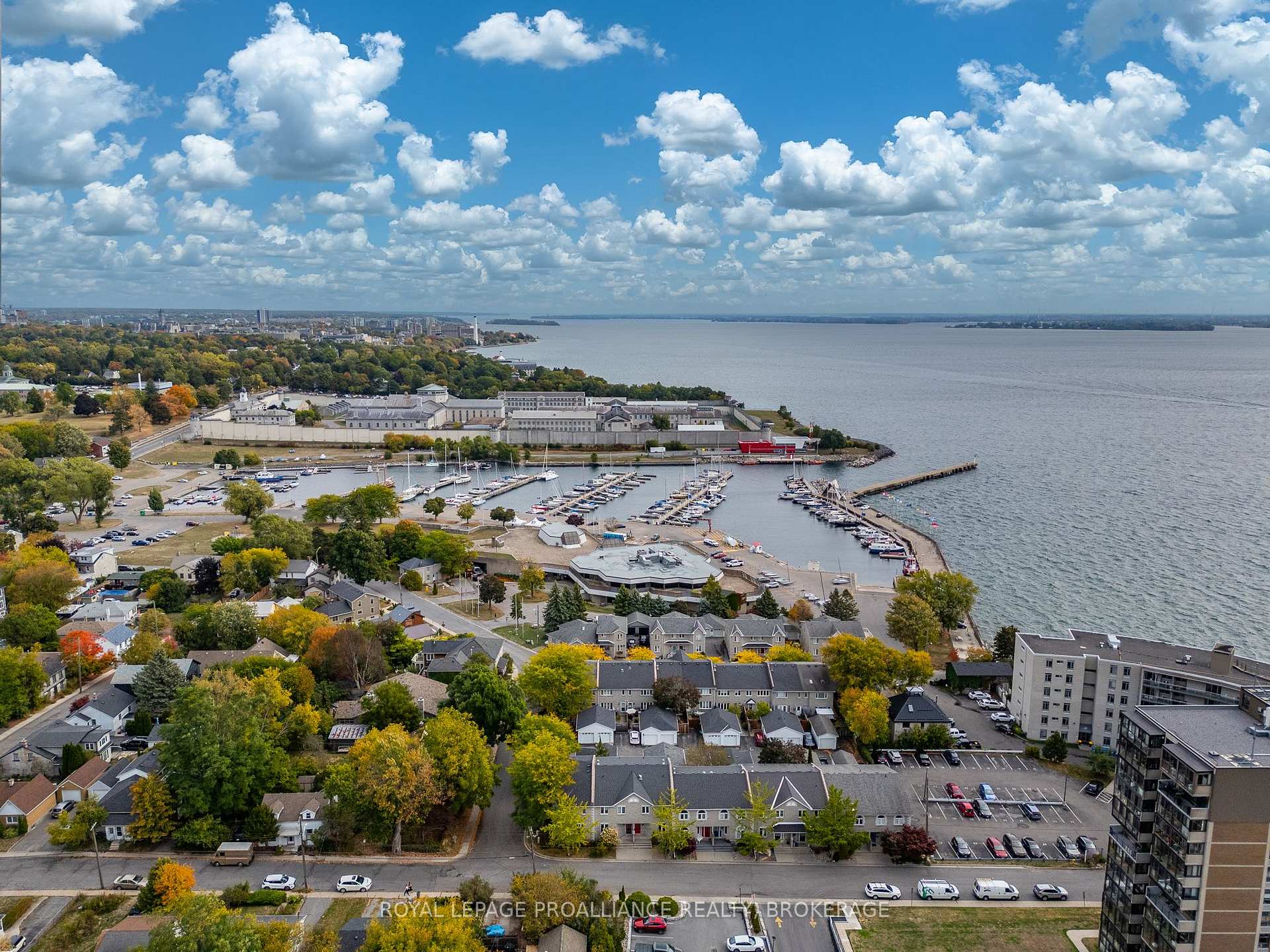 Photo 46 of 38 Yonge Street, Kingston, Central City West — HOMEH