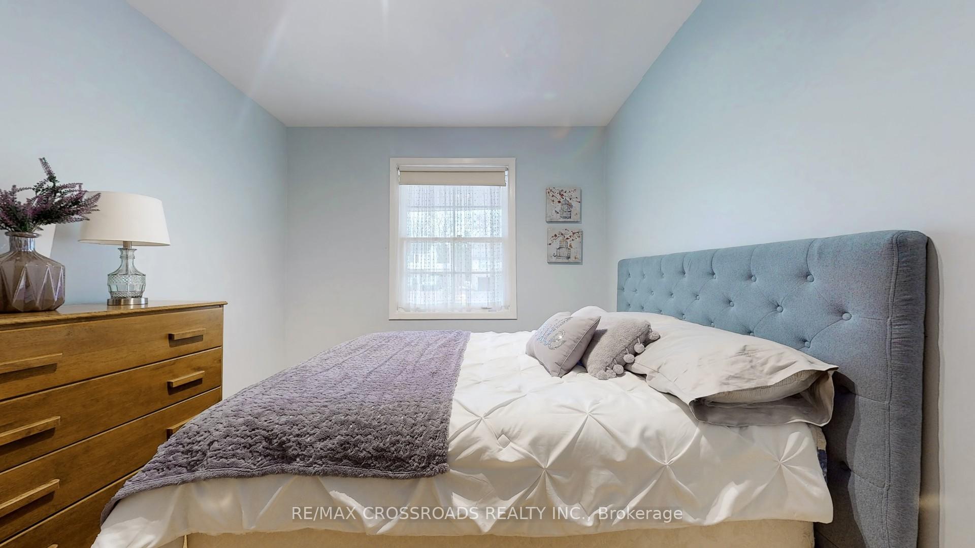 Photo 16 of 14 Brightbay Crescent, Markham, Grandview — HOMEH