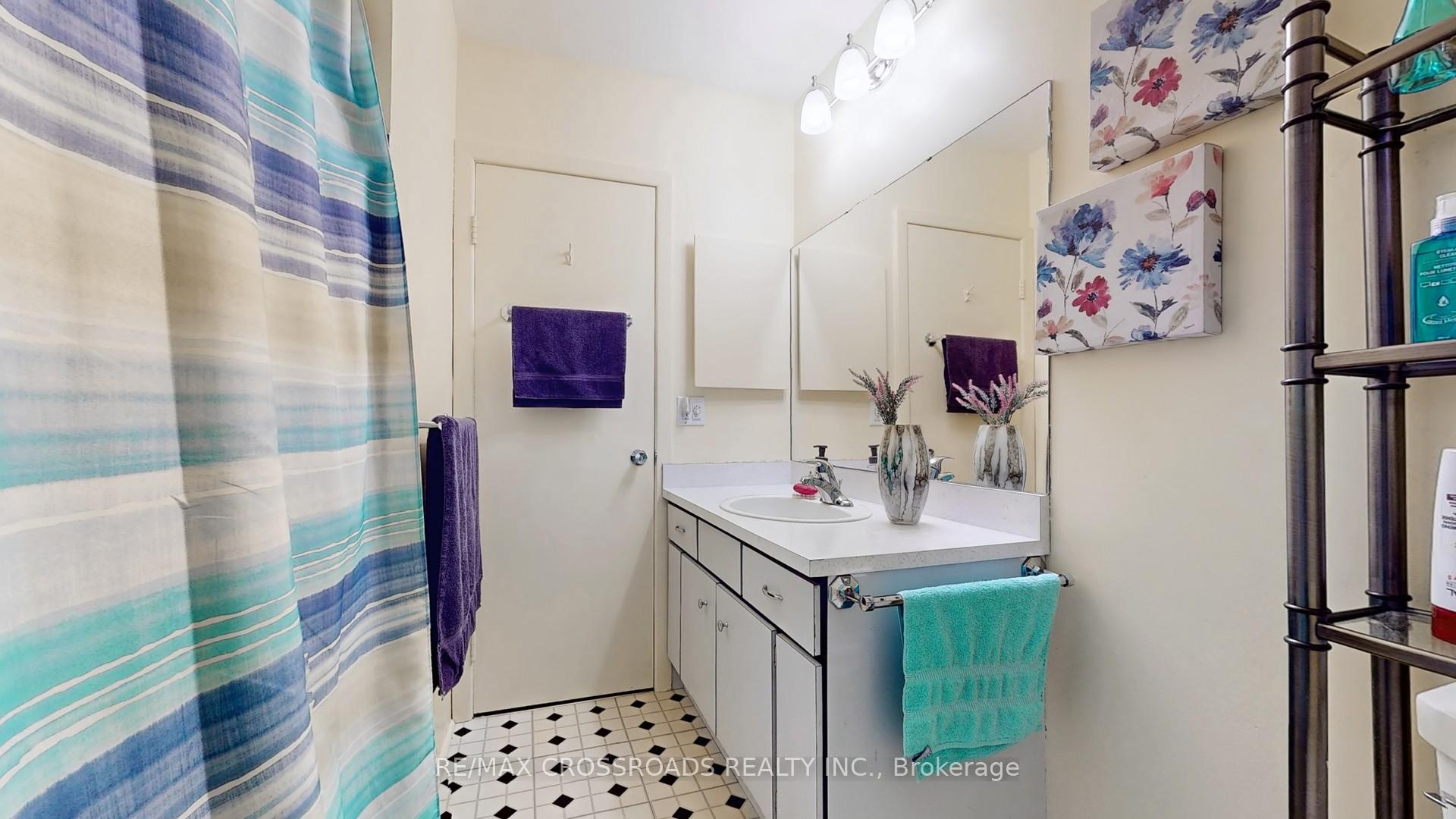 Photo 22 of 14 Brightbay Crescent, Markham, Grandview — HOMEH