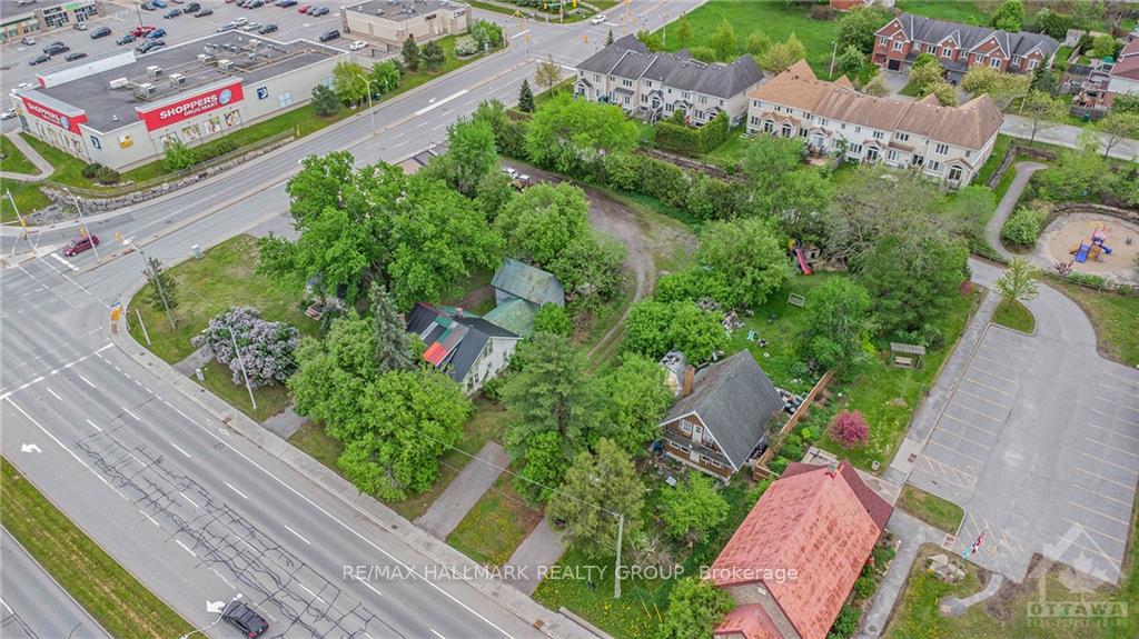 Photo 13 of 807-811 March Road, Ottawa, Kanata - Morgan's Grant/South March — HOMEH